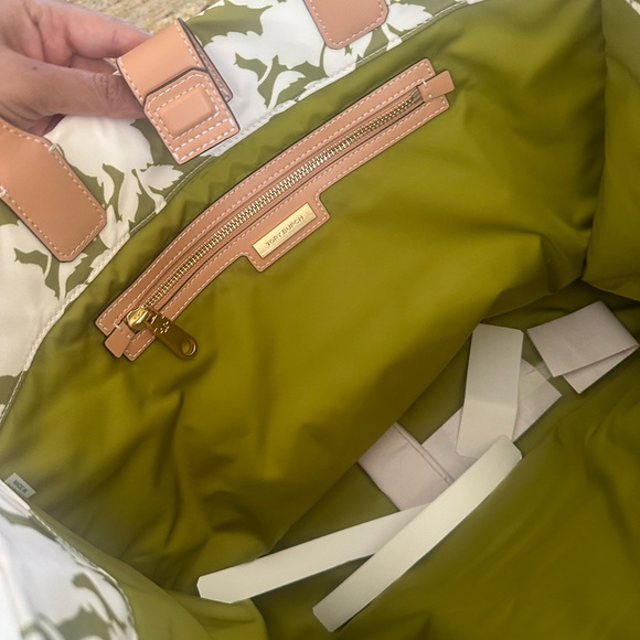 New Tory Burch Ella printed nylon large tote - Picture 7 of 9